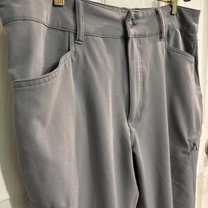 Magellan Outdoor Water Repel Gray Pants 4 Pockets Plus 2 Side Zip Pockets 34X32